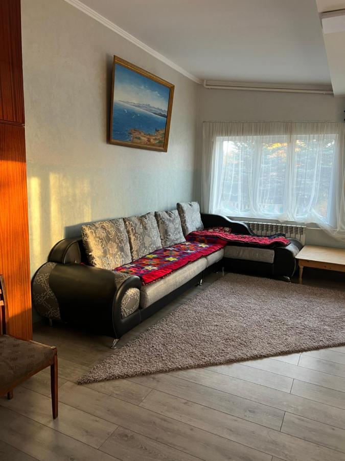 Чистые Пруды Bishkek Bagian luar foto