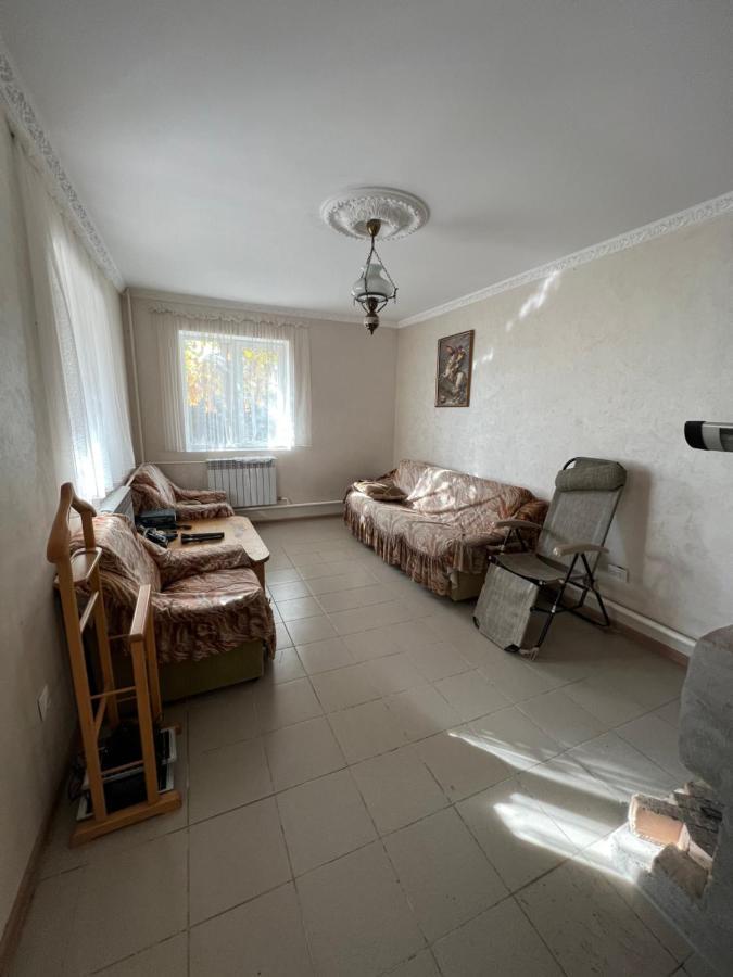 Чистые Пруды Bishkek Bagian luar foto