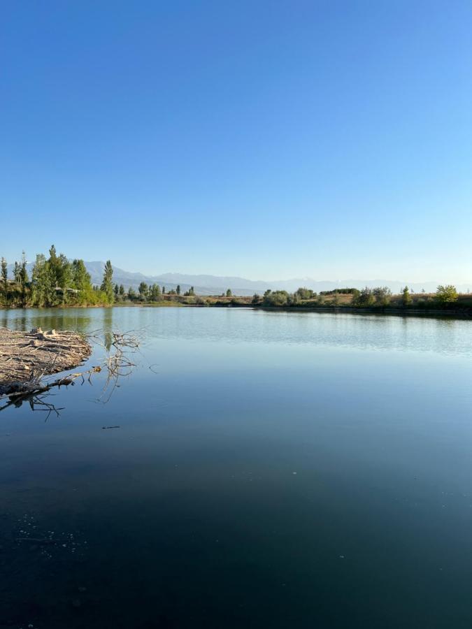 Чистые Пруды Bishkek Bagian luar foto